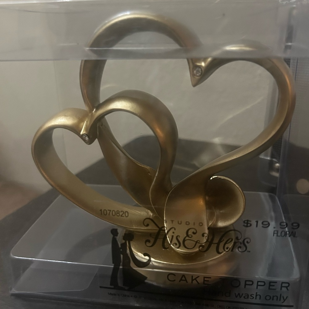 Gold Heart Cake Topper